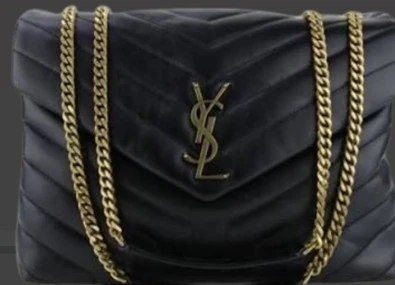 Bolsa Yves Saint Laurent Loulou ferragem dourada — foto 2